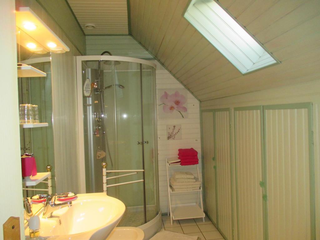 Le Clos Des Fontaines Plouer-sur-Rance Ruang foto